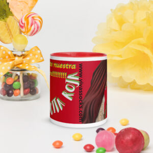 Taza color interior rojo: Caperucita Roja
